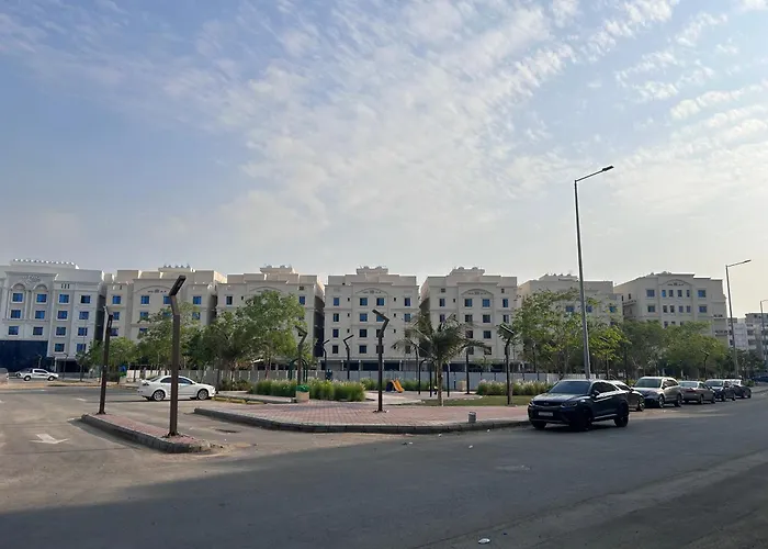 رواق اربع غرف نوم بصالة انيقة